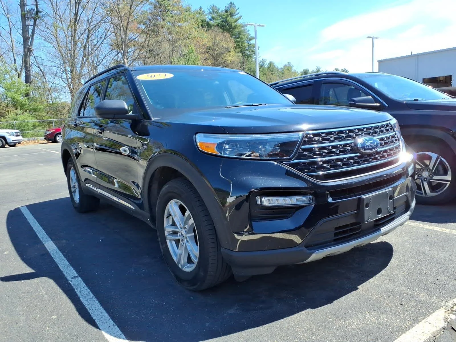 2023 Ford Explorer XLT 4WD's photo