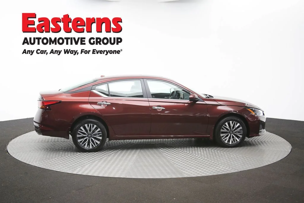 Used 2024 Red Nissan 2.5 SV image 46