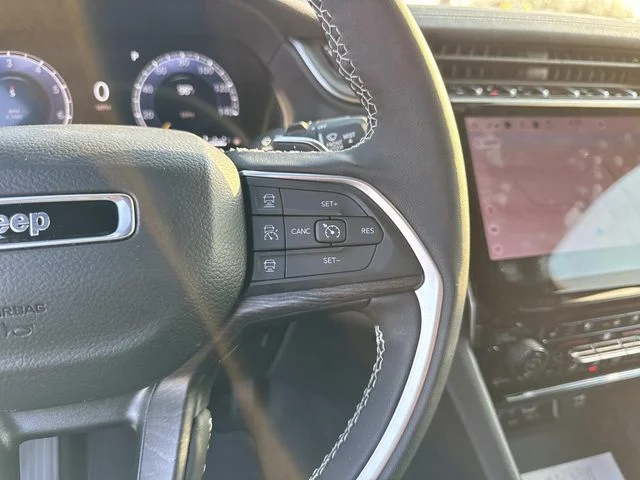 New 2025 Gray Jeep Limited image 26