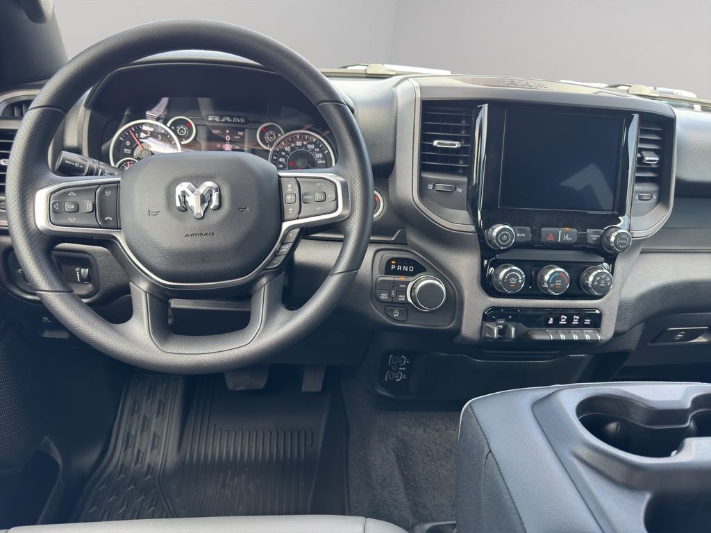 New 2026 Bright White Clearcoat RAM Tradesman image 18