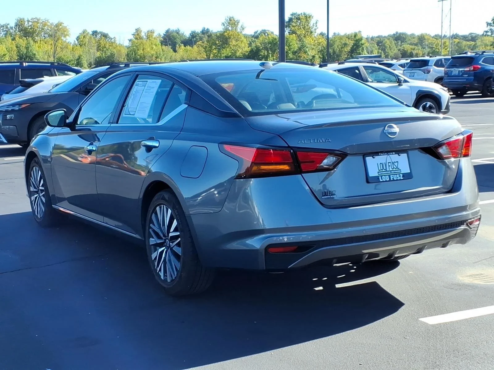 Used 2025 Gun Metallic Nissan SV image 5