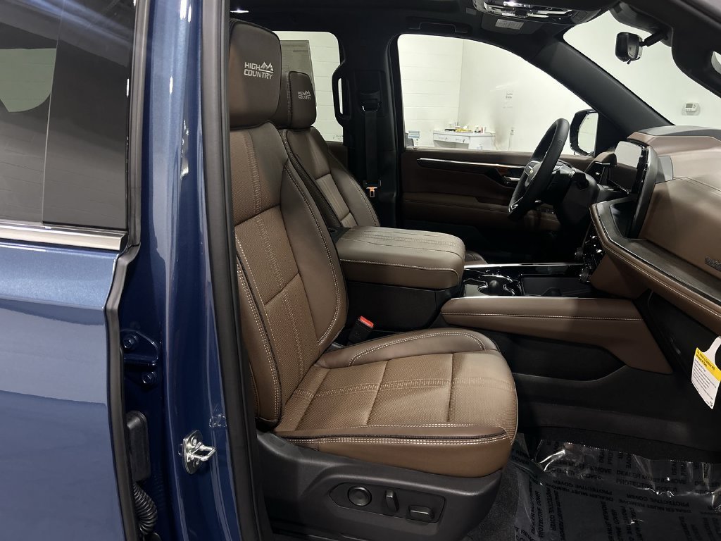 2026 Chevrolet Suburban High Country - Photo 27