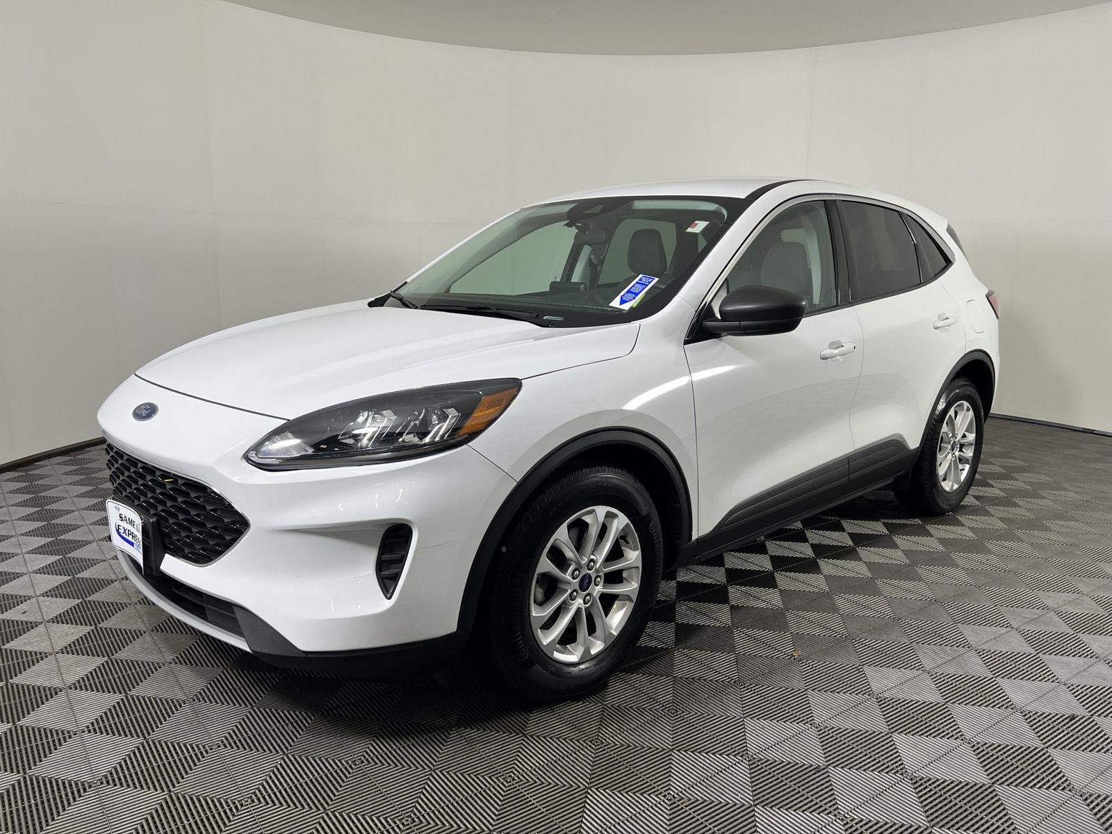 Used 2022 Wh Ford SE image 26