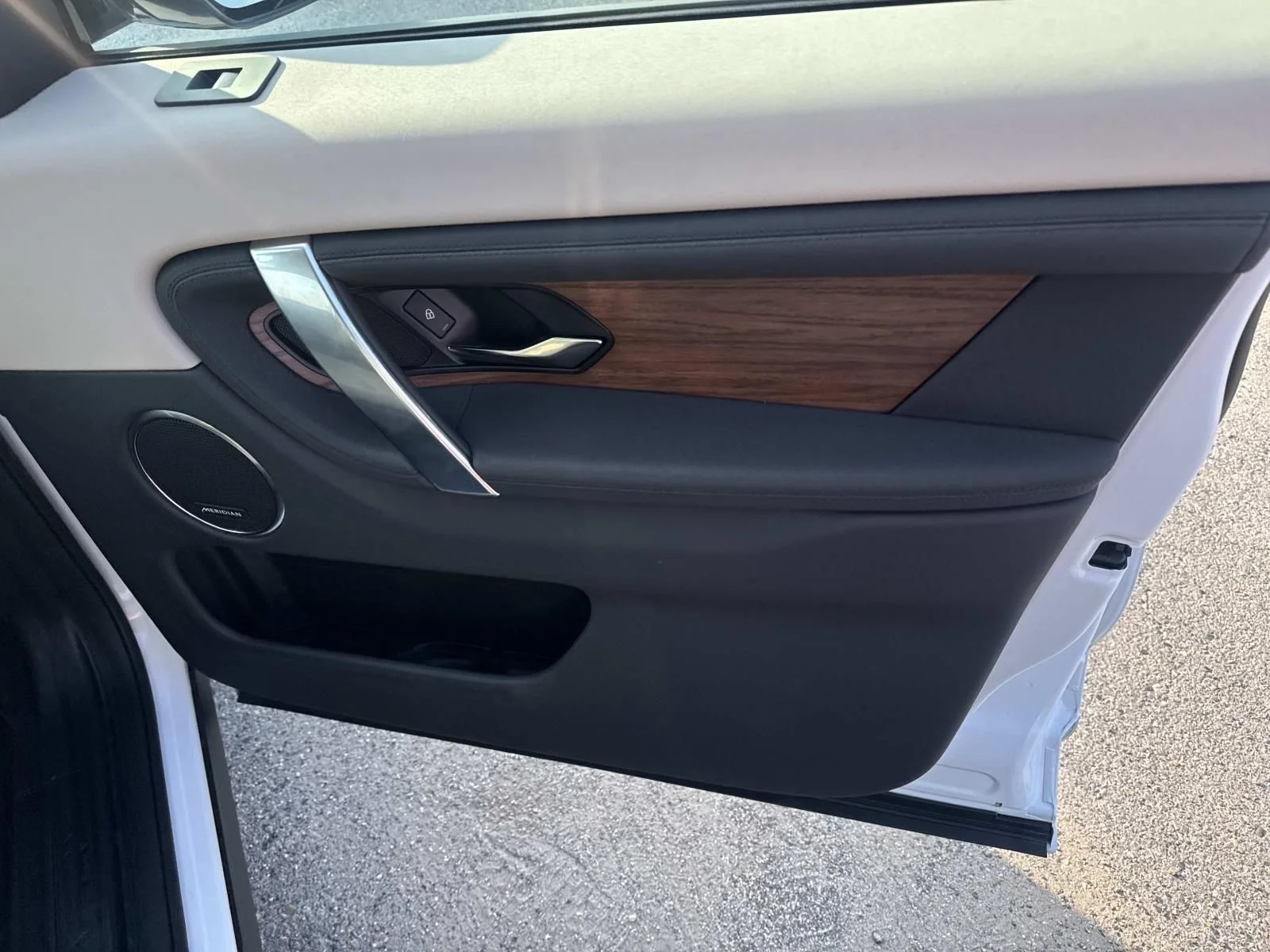 2025 Land Rover Discovery Sport S - Photo 14