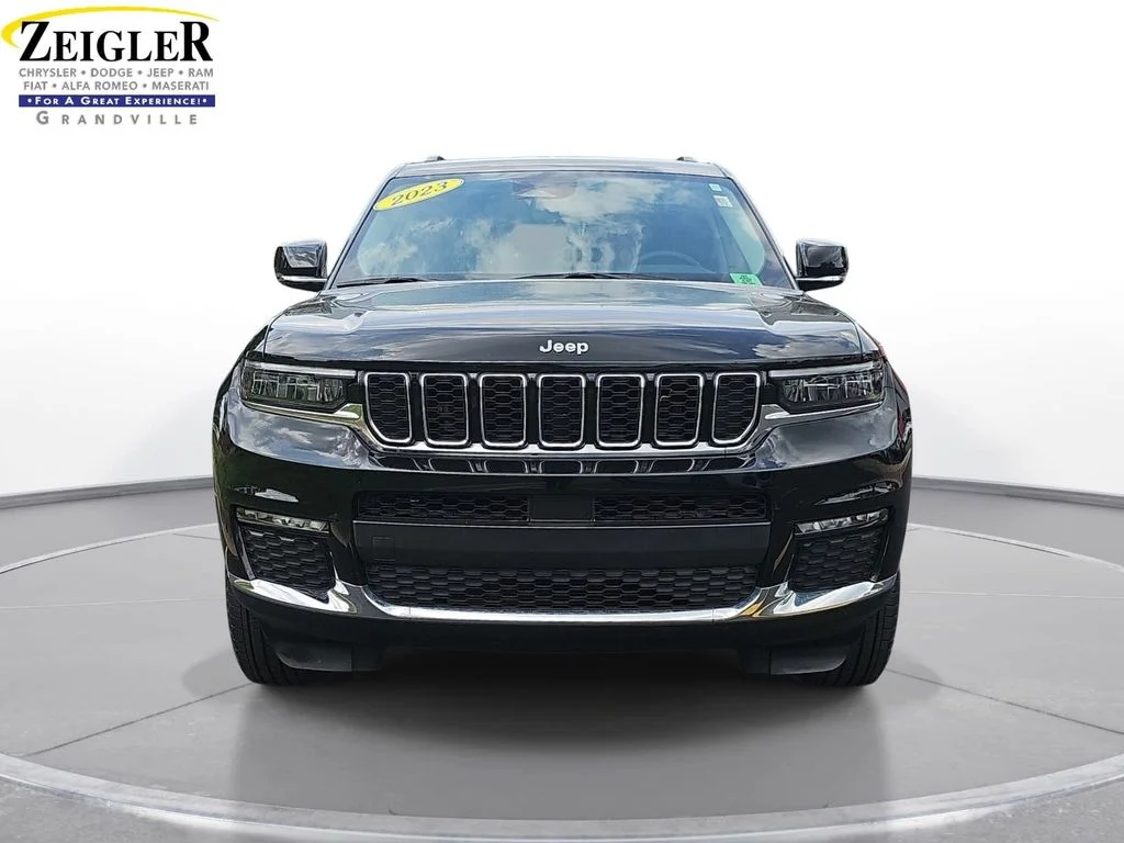 Used 2023 Black Jeep Limited image 2