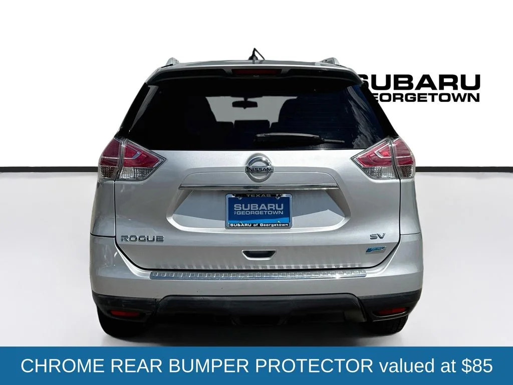 Used 2014 Silver Nissan SV image 7