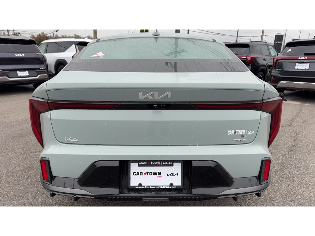 2025 Kia K4 GT-Line photo 4