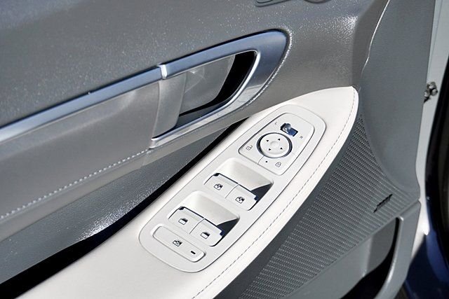 Used 2023 Gray Hyundai Limited image 23