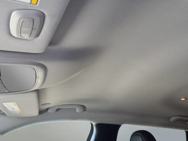 Used 2023 Black Jeep Altitude image 14