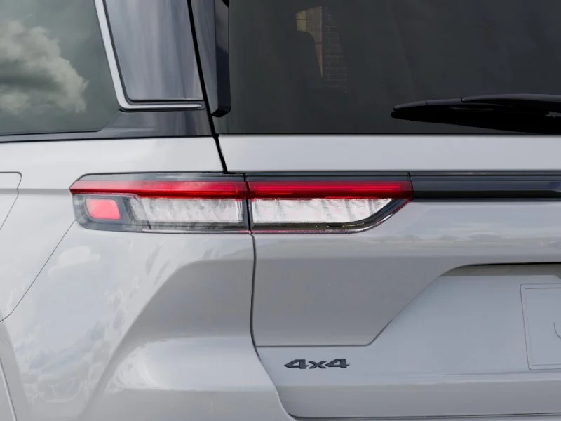 New 2026 Bright White Clear-Coat Exterior Paint Jeep Summit image 35