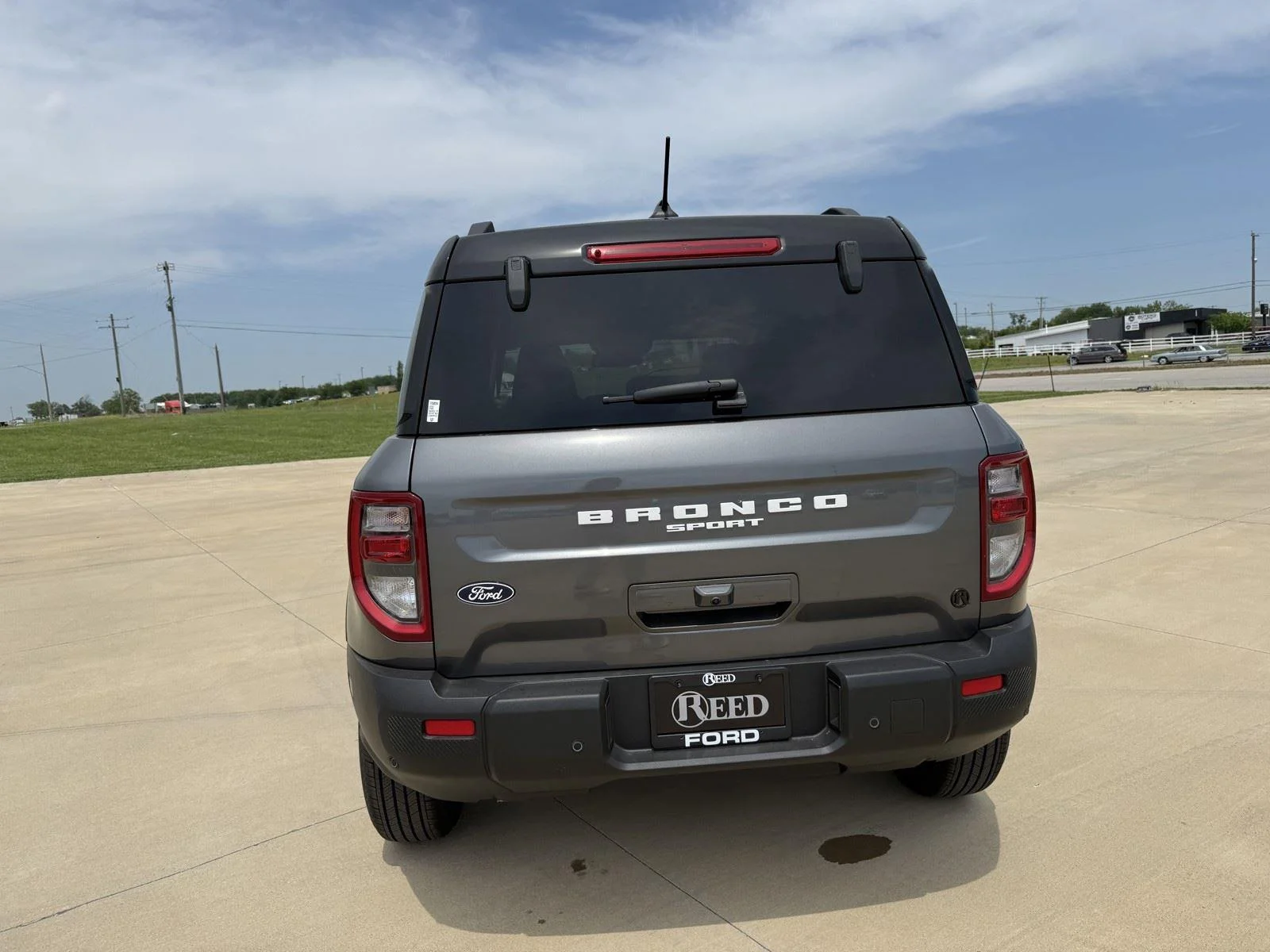 New 2026 Carbonized Gray Metallic Ford Outer Banks® image 8