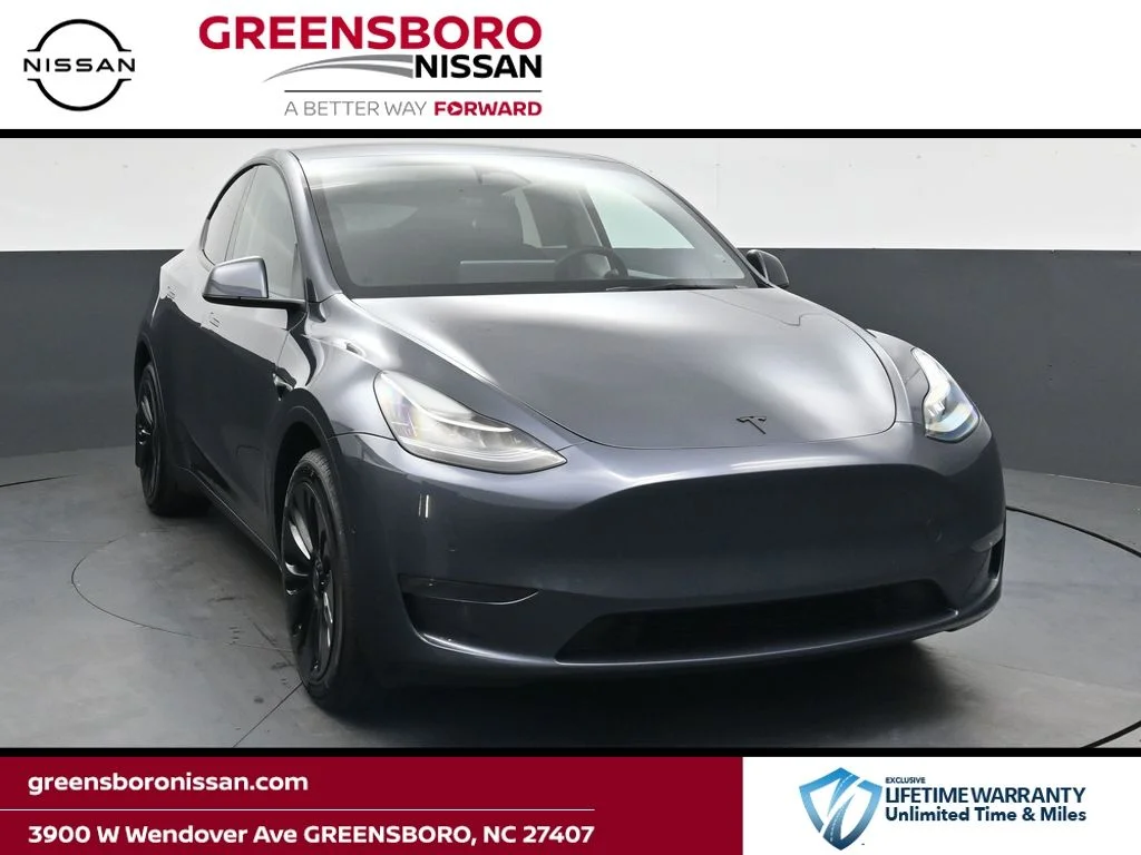 Used 2022  Tesla Long Range image 1
