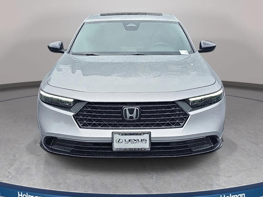 Used 2024  Honda Sport-L image 3