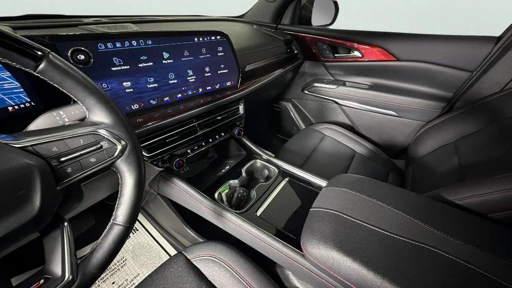 Used 2025 Mosaic Black Metallic Chevrolet Z71 image 19