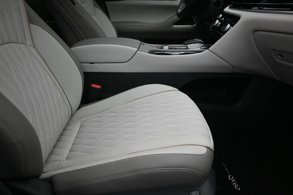 New 2026 MINERAL BLACK INFINITI Autograph AWD image 26