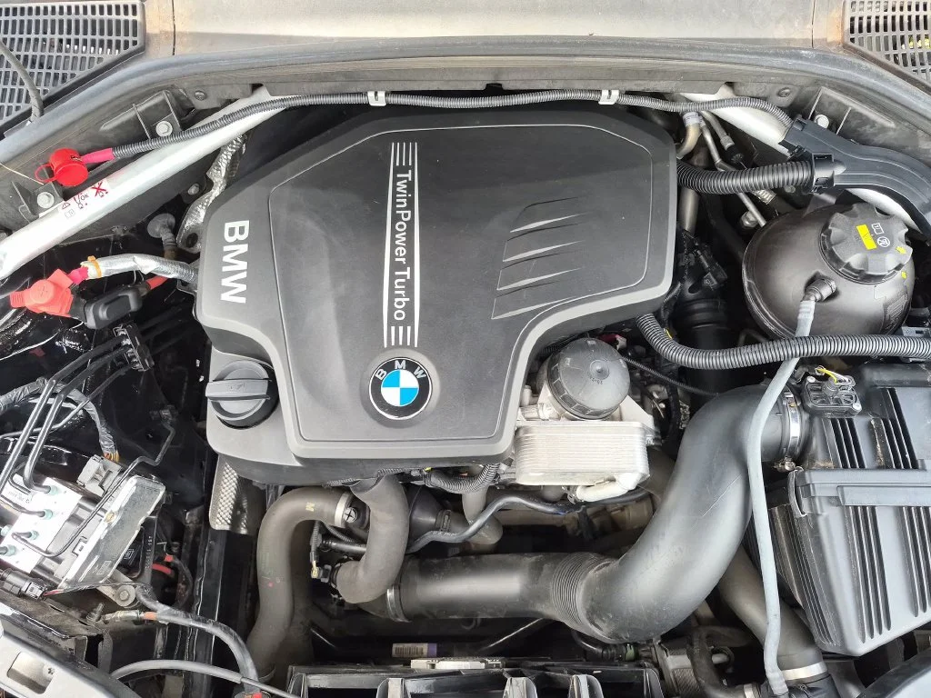 Used 2016 Black BMW sDrive28i image 13