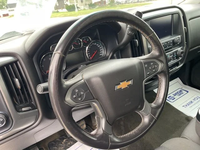 Used 2018 White Chevrolet LT image 6