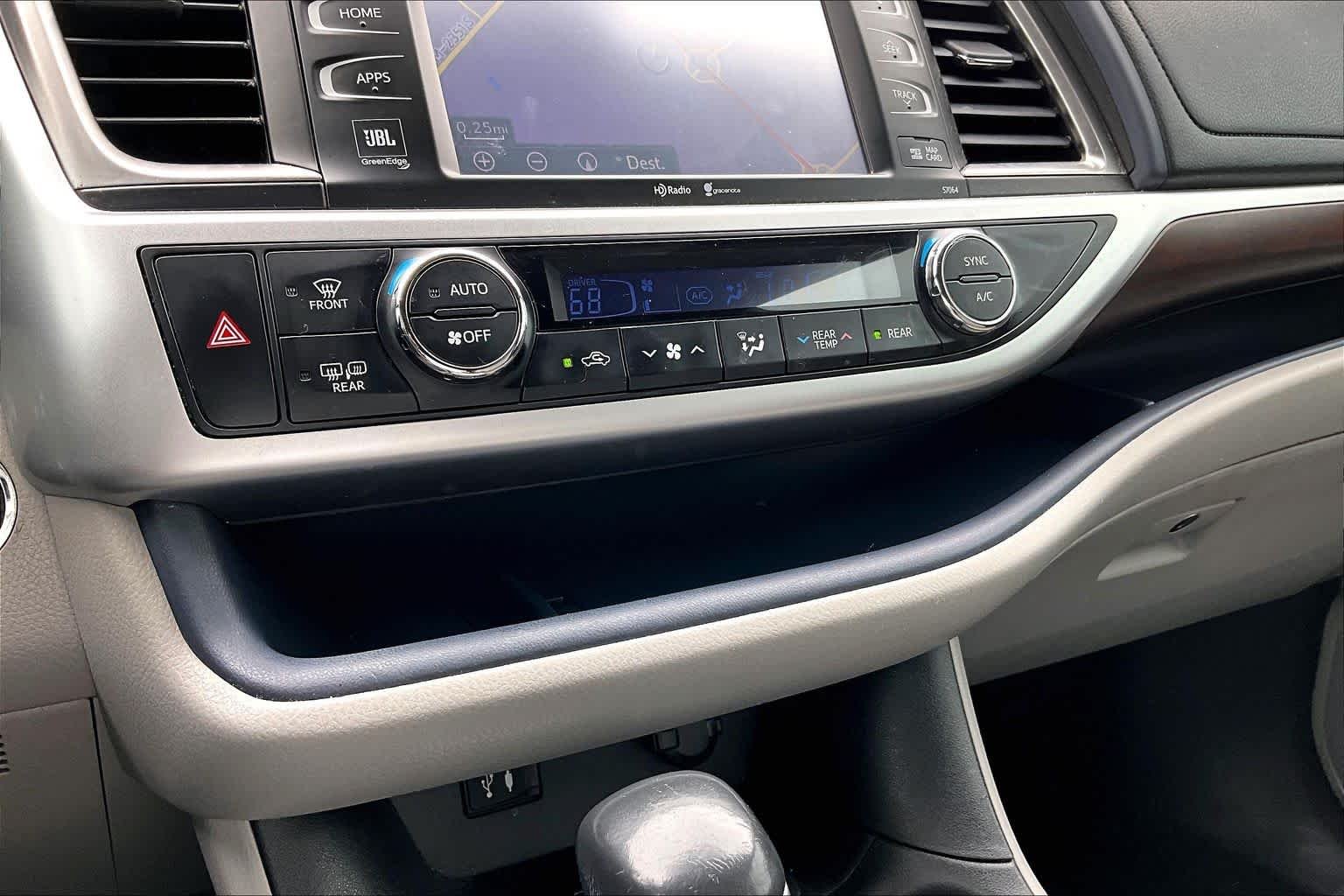 Used 2015 Silver Sky Metallic Toyota Limited image 34