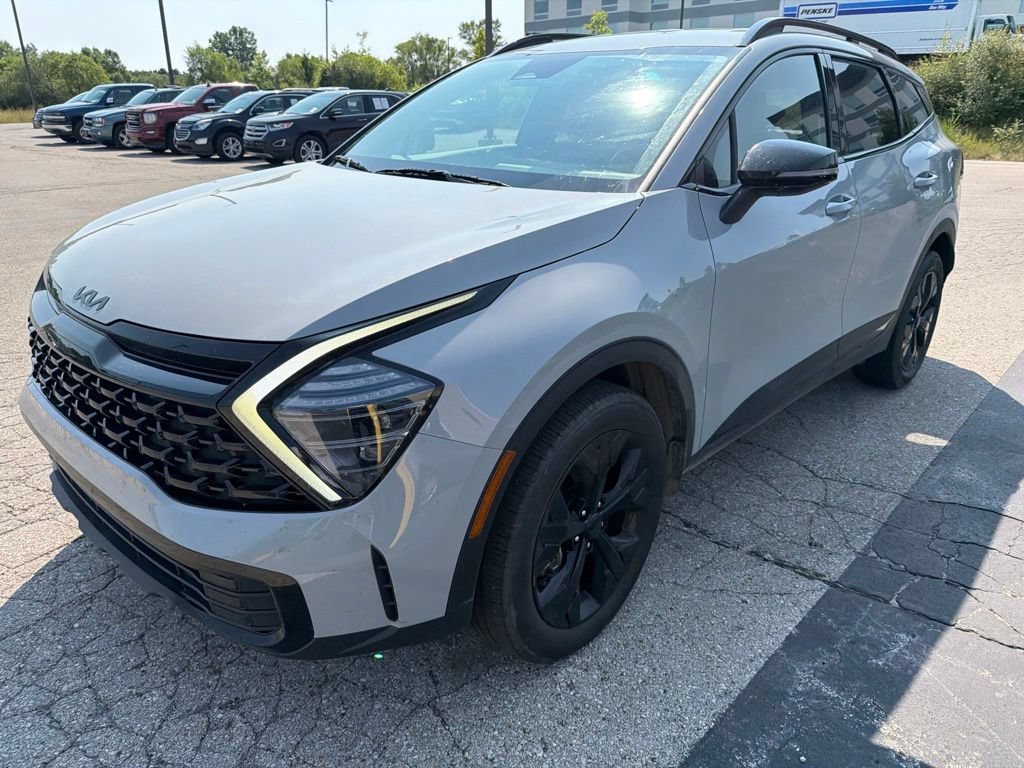 Used 2025 Wolf Gray Kia X-Line image 3
