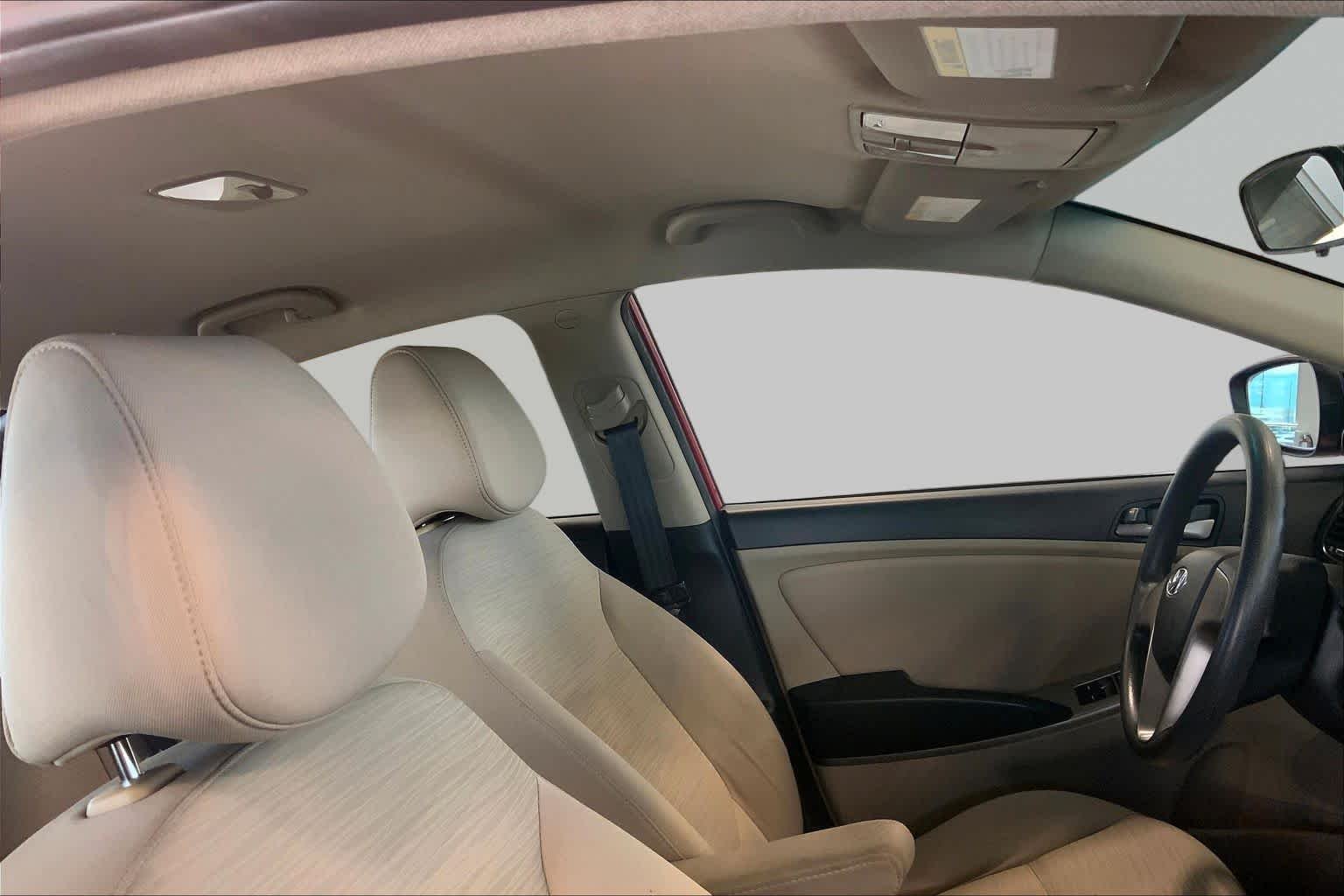 Used 2016 Boston Red Metallic Hyundai SE image 14