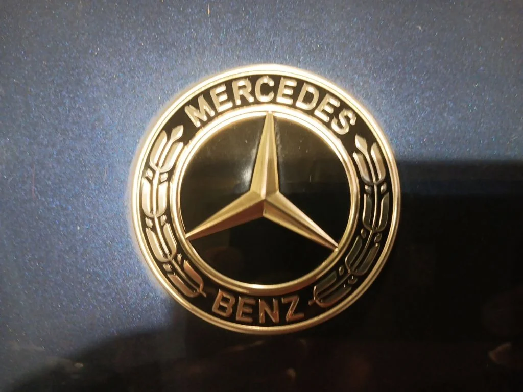 Used 2023 Blue Mercedes-Benz 580 image 13