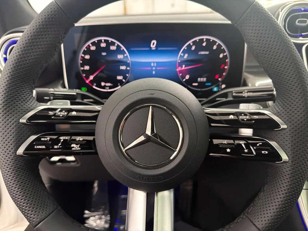 New 2027 White Mercedes-Benz GLC 300 Coupe image 15