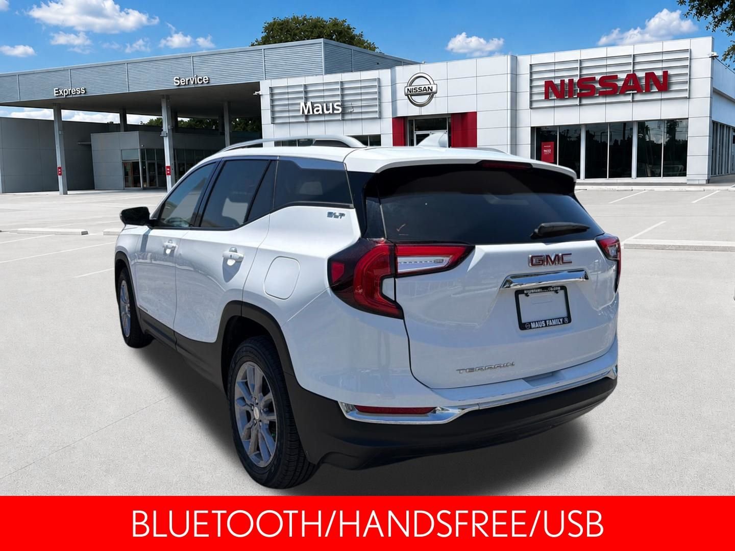 Used 2024 White GMC SLT image 6
