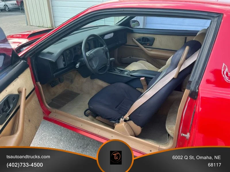 Used 1990 Red Pontiac Formula 2D Coupe image 15