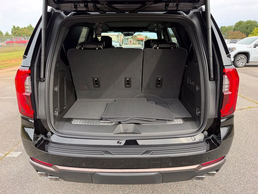 New 2027 Onyx Black GMC AT4 Ultimate image 11