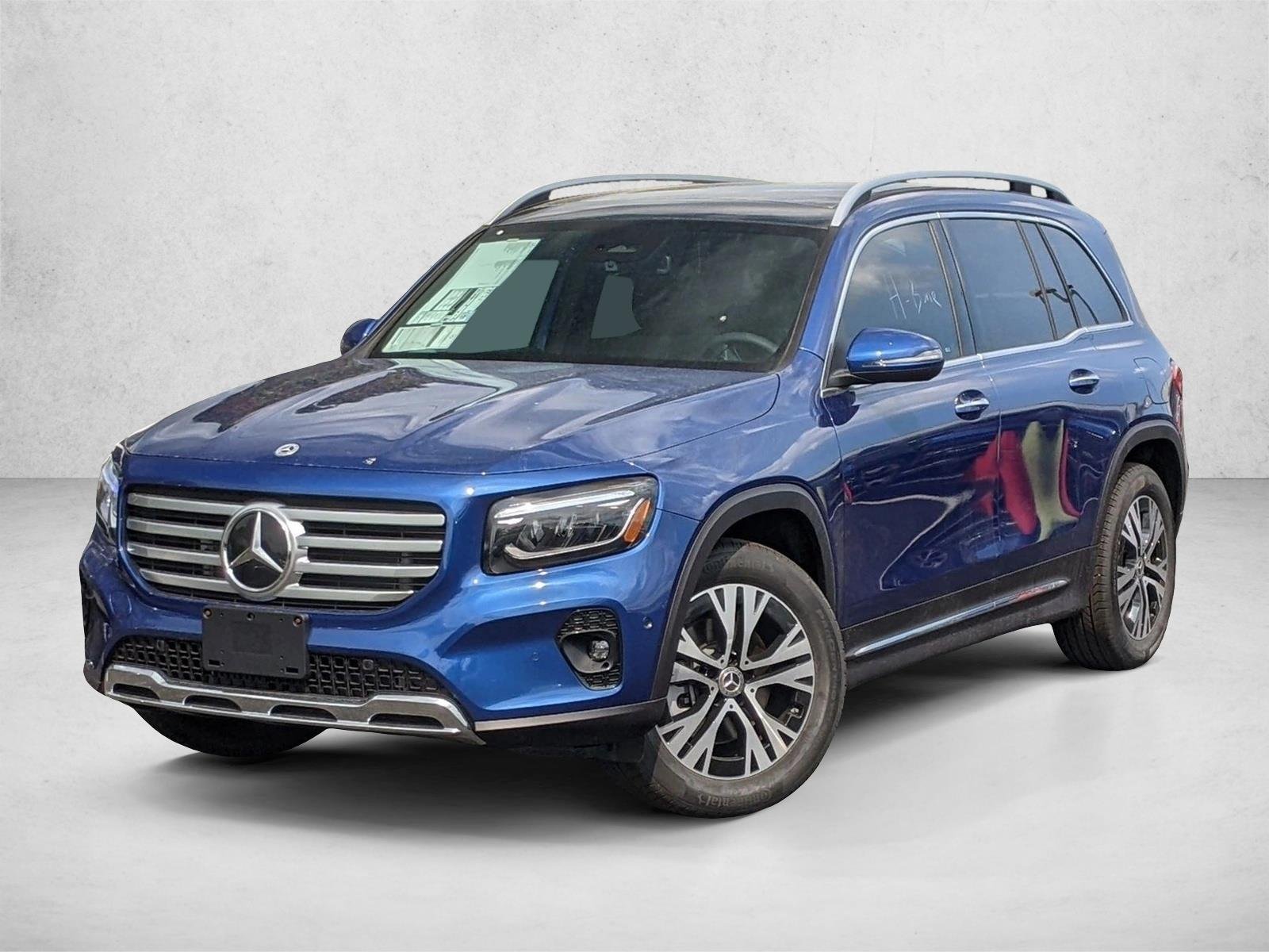 2026 Mercedes-Benz GLB GLB 250 4MATIC's photo