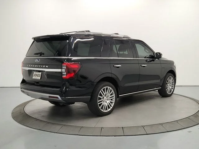 Used 2023 Black Ford Limited image 8