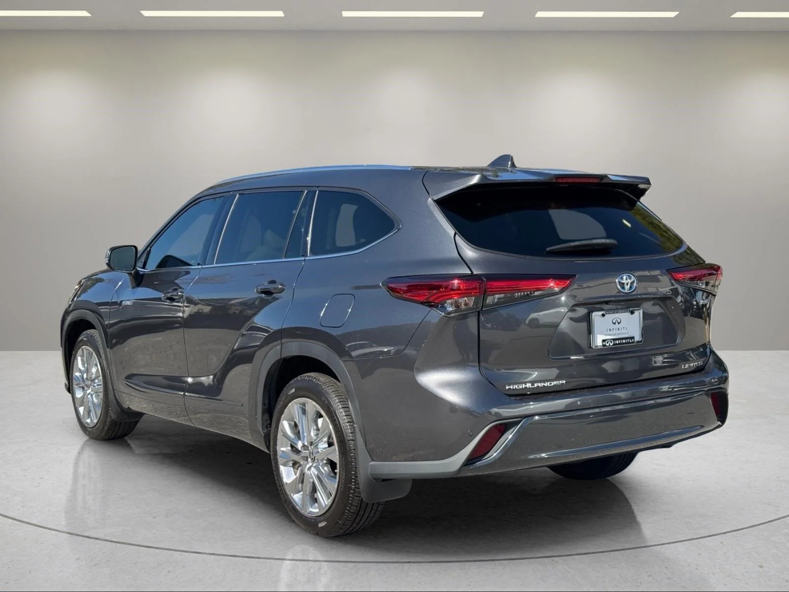Used 2021 Magnetic Gray Metallic Toyota Hybrid Limited image 3