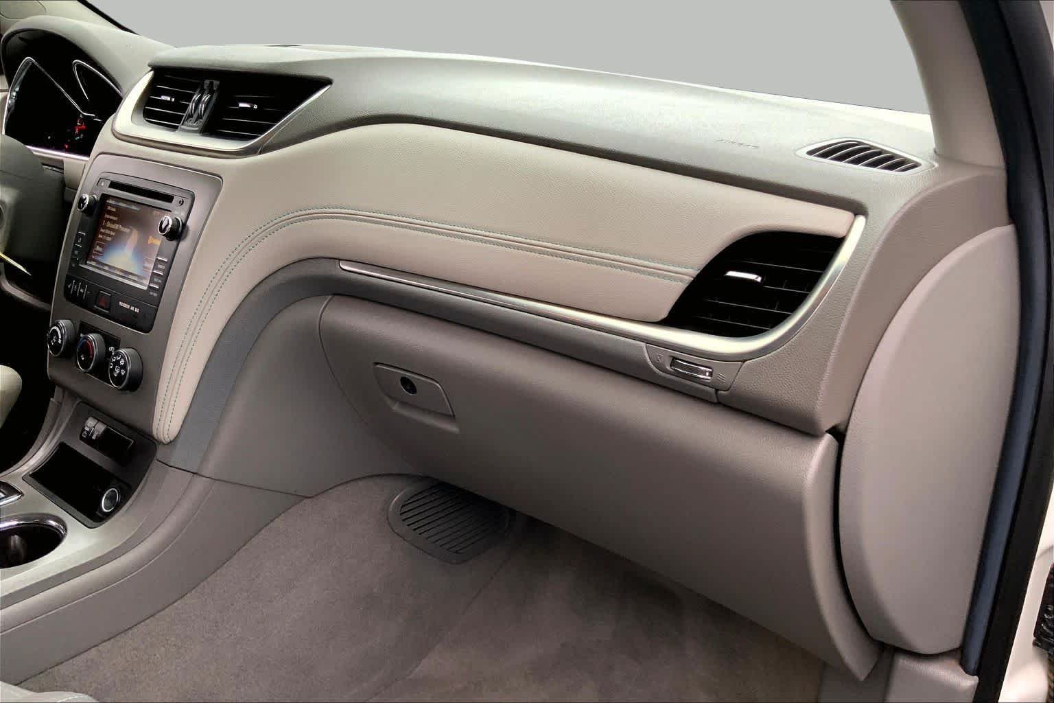 Used 2013  Chevrolet LS image 18