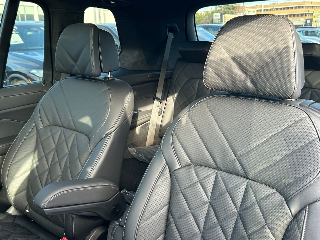New 2027 Dravit Grey Metallic BMW xDrive40i image 32