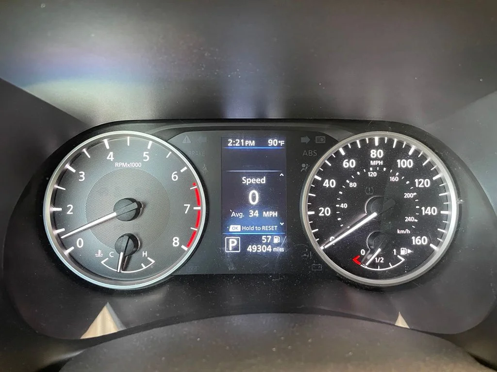 Used 2025 White Nissan S image 7