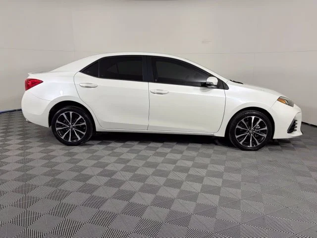 Used 2017 White Toyota SE image 5