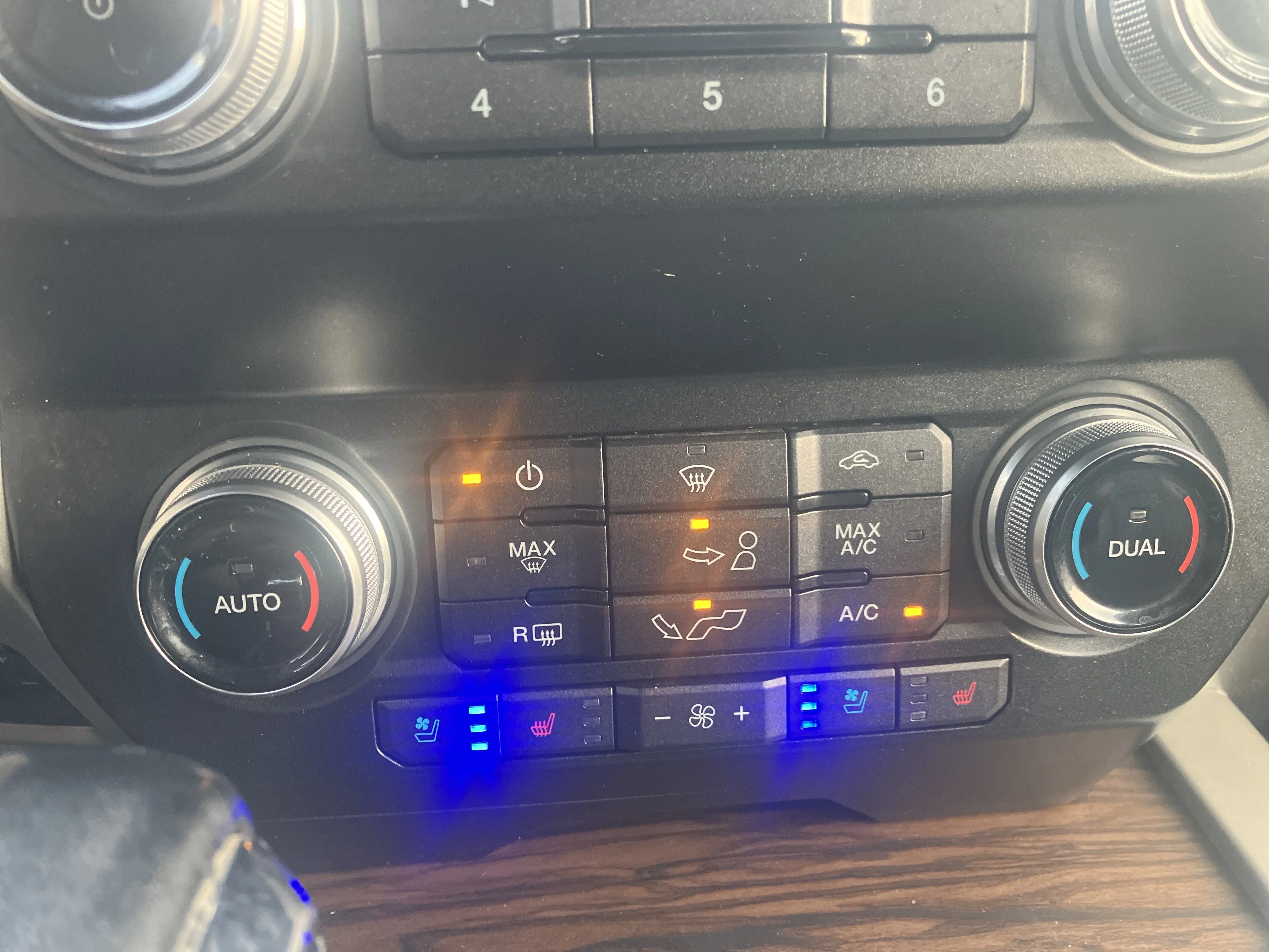 Used 2019 Red Ford LARIAT image 29