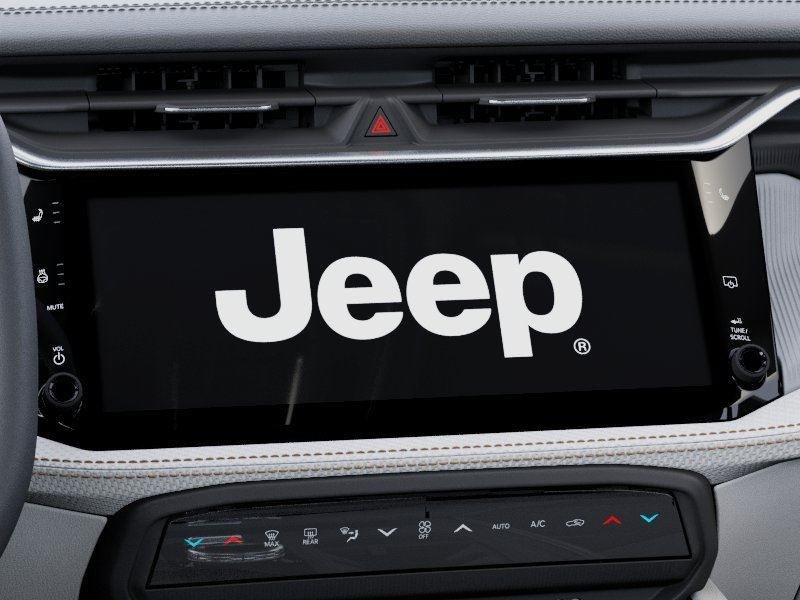 New 2026 Silver Zynith Clear-Coat Exterior Paint Jeep Limited image 18