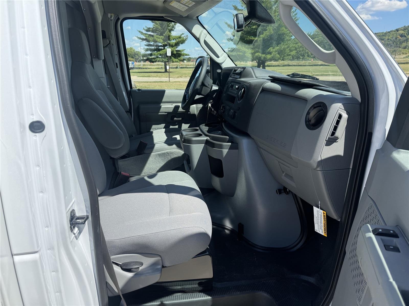 New 2026 Oxford White Ford Base image 12