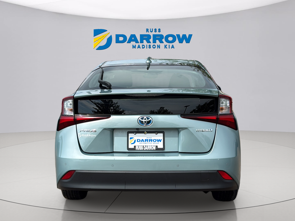 Used 2022 Pearl Toyota LE image 4