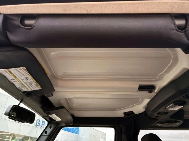 Used 2014 Gray Jeep Sport image 19