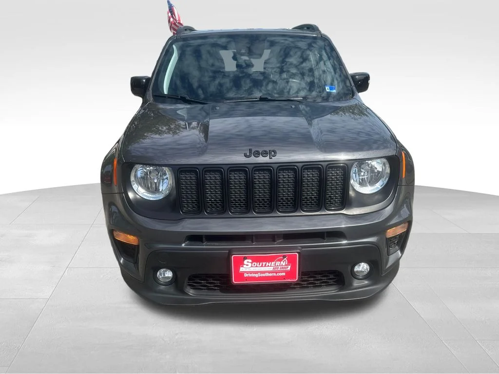 Used 2023 Gray Jeep Altitude image 30