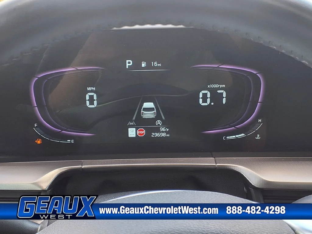 Used 2025 Black Kia S image 35