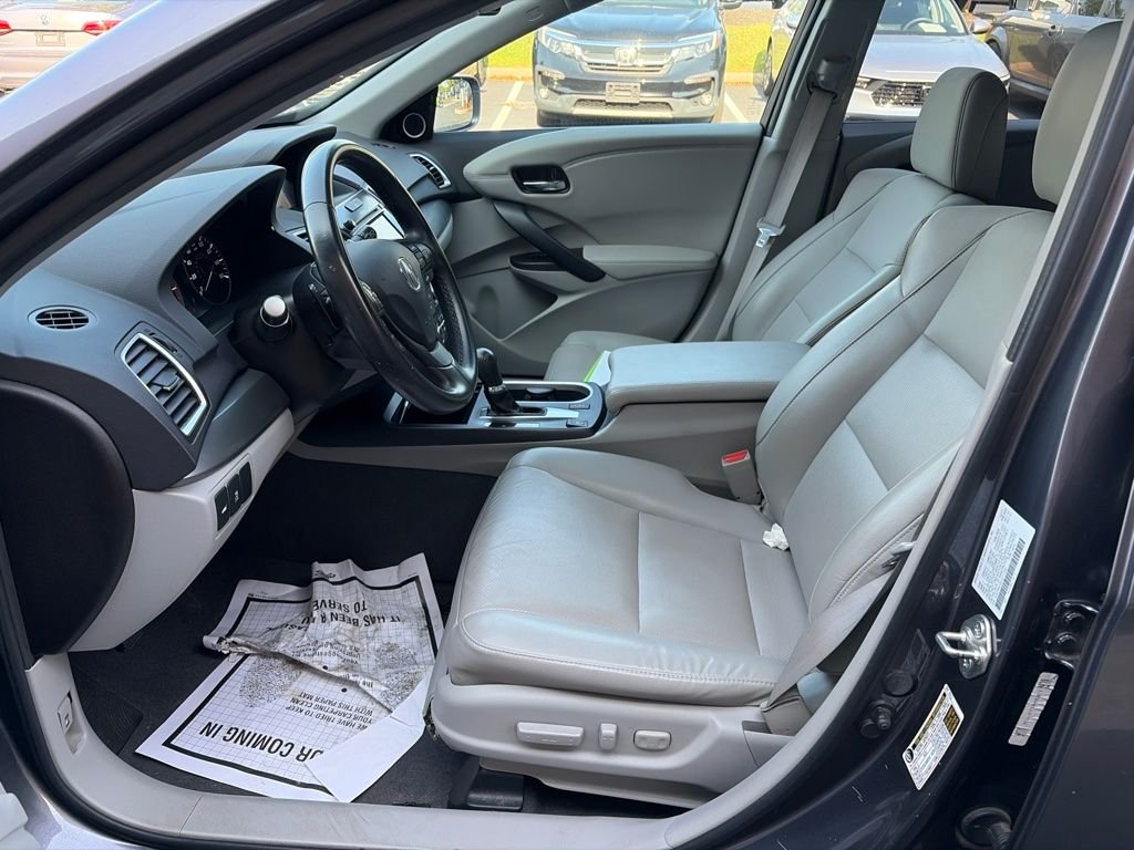 Used 2018 Modern Steel Metallic Acura  image 12
