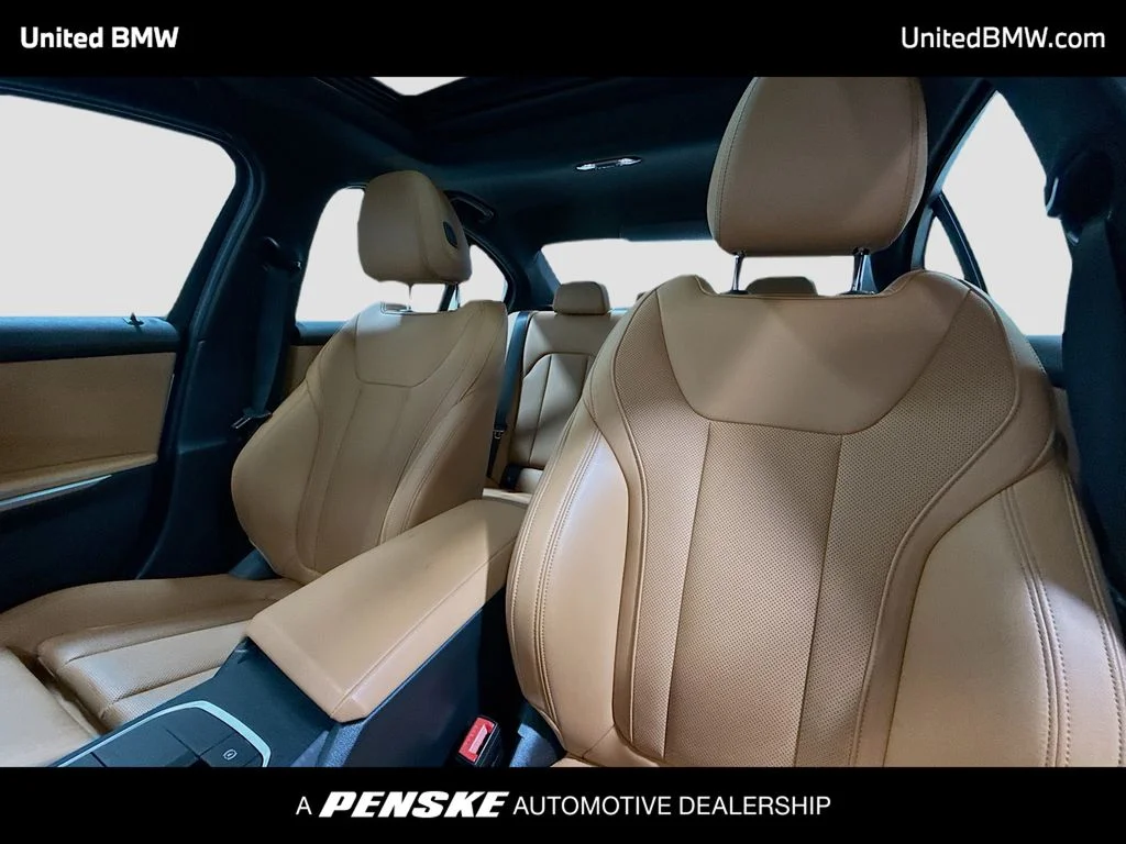 2024 BMW 3 Series 330i - Photo 5