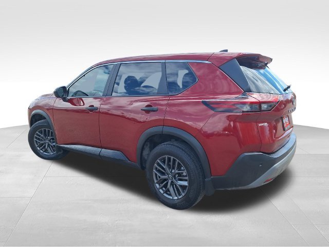Used 2023 Red Nissan S image 6