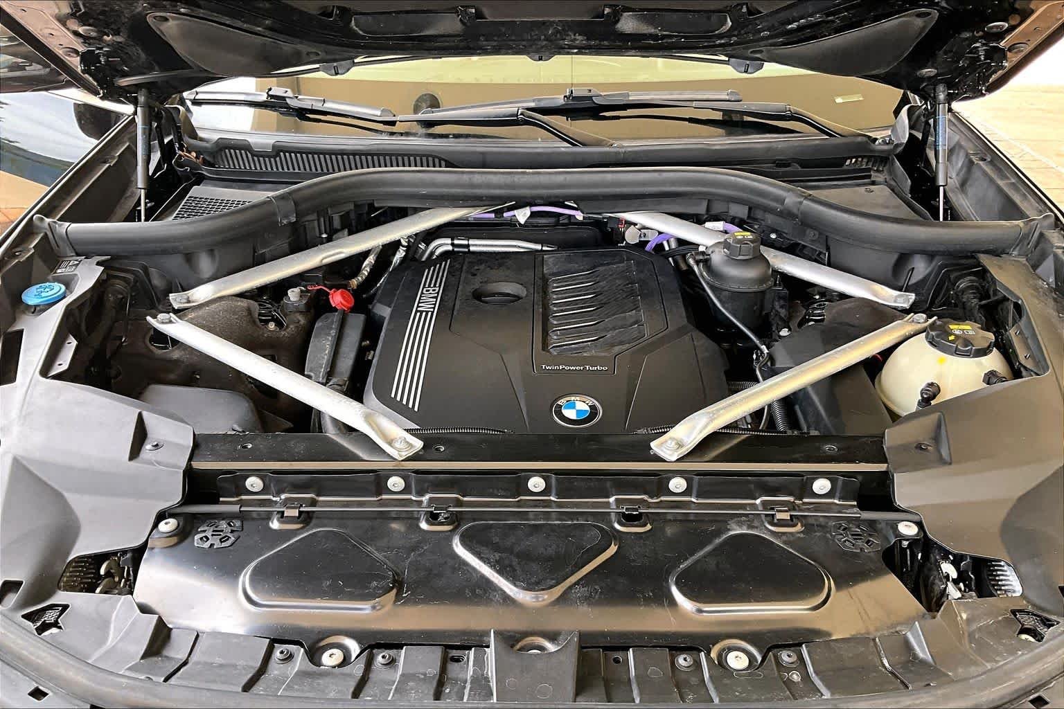 Used 2021 Jet Black BMW xDrive40i image 30