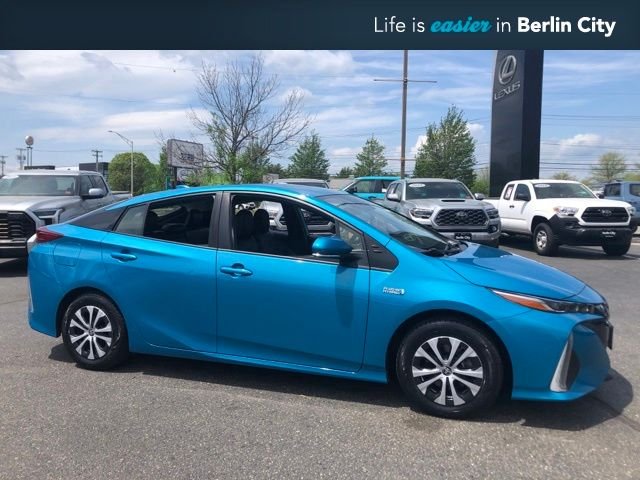 2021 Toyota Prius Prime XLE's photo