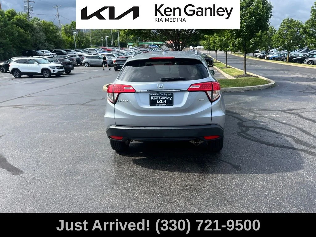 Used 2019 Silver Honda EX image 6