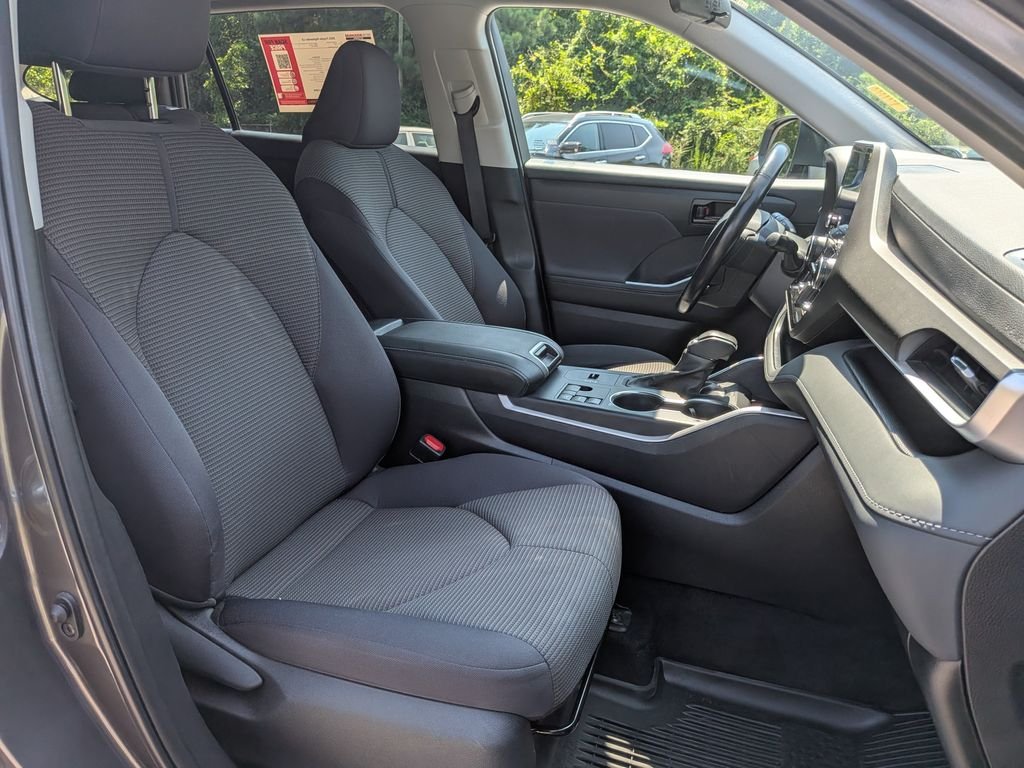 Used 2023 Gray Toyota LE image 31